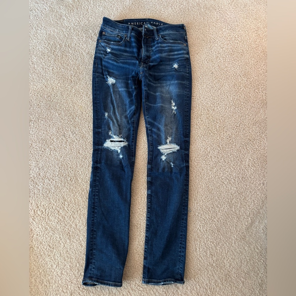 American Eagle Distressed Blue Jeans